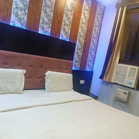 Hotel Park Avenue Лакхнау Екстер'єр фото