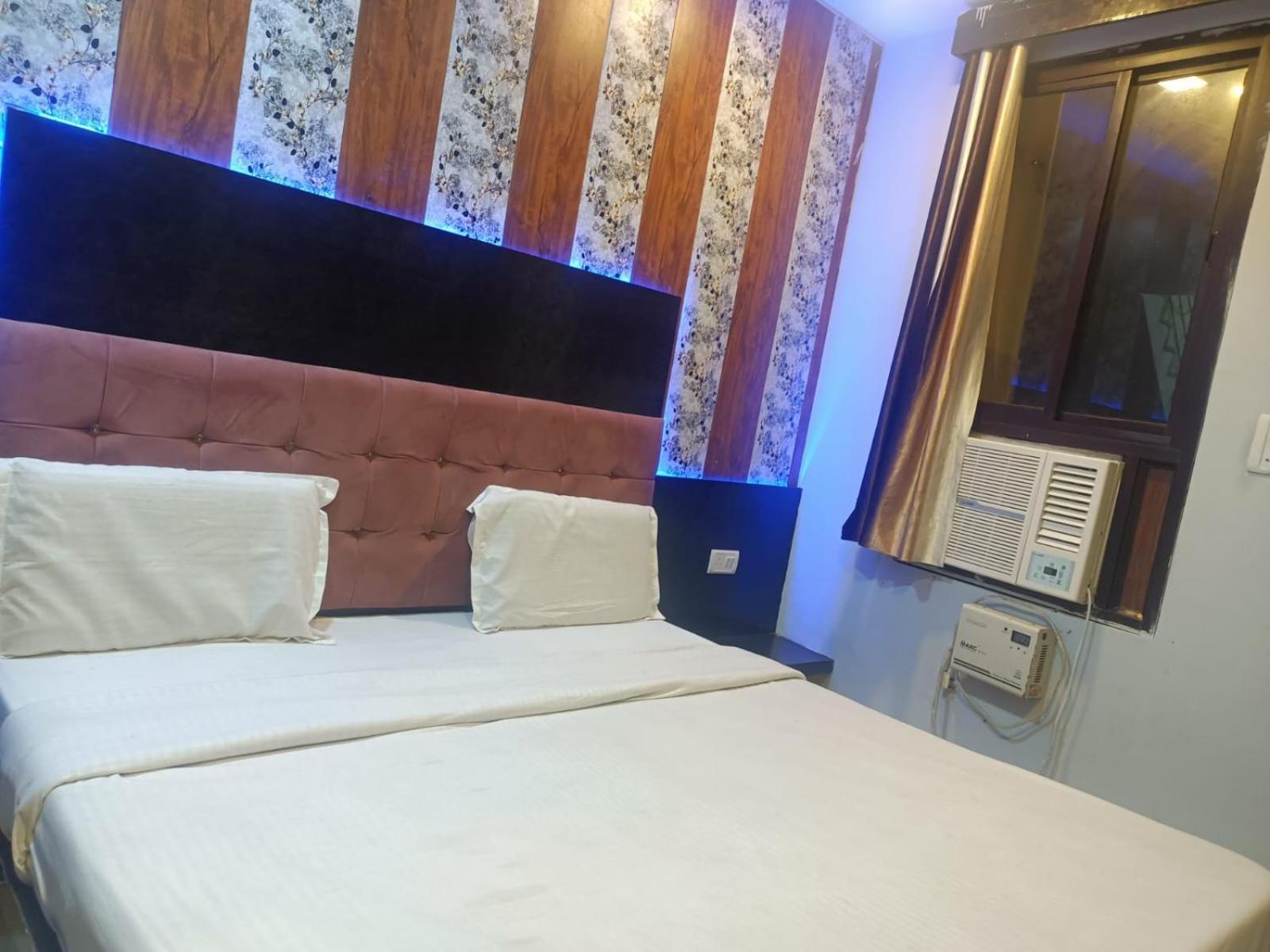 Hotel Park Avenue Лакхнау Екстер'єр фото